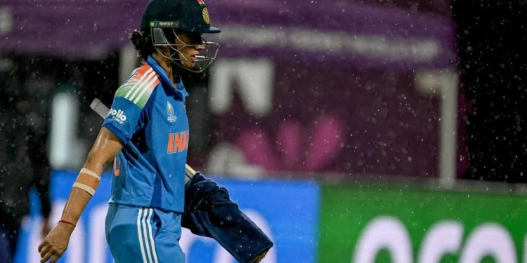 Smriti Mandhana Drops from Top Spot in ODI Rankings,Harmanpreet, Deepti climb