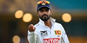 Dhananjaya de Silva Steps Down as Test Captain