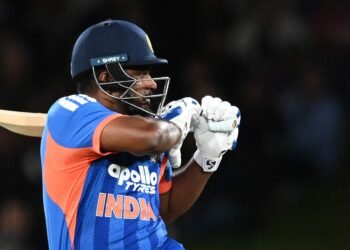 India Beat New Zealand by 4 Wickets in 1st T20I